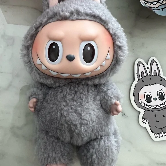 Authentic The Monsters Macaroon- Sesame Bean - Picture 11 of 16